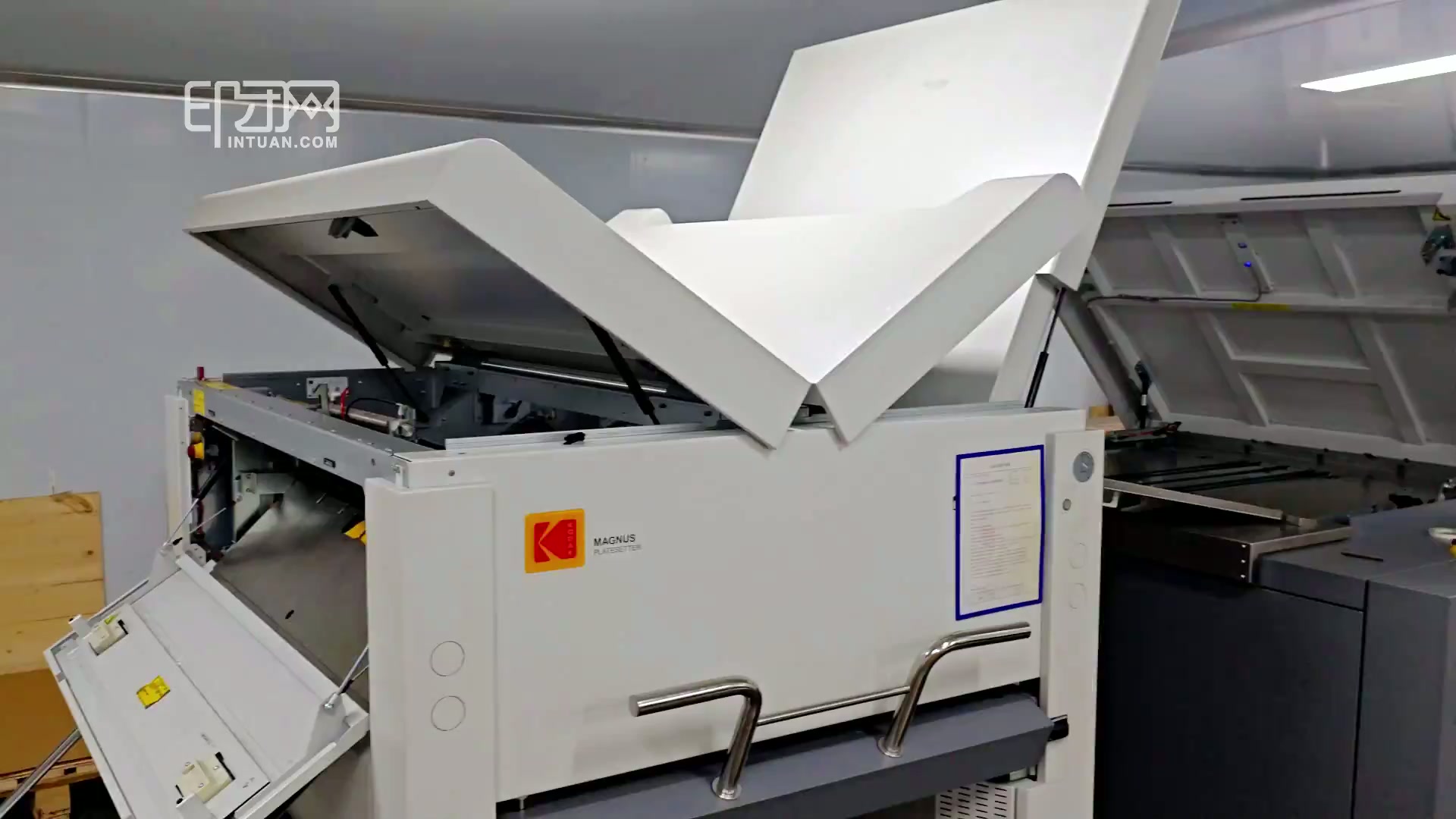 柯达超胜800CTP制版机封面