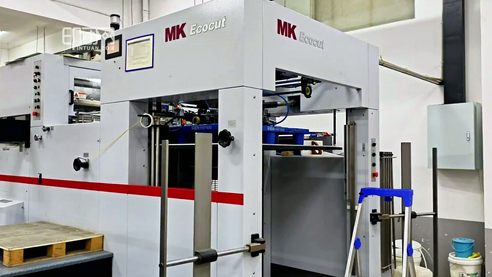 自动模切机封面